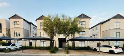 Apartment / Flat For Sale in Waterfall, Midrand