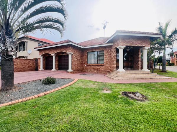 House For Sale in Ninapark, Akasia